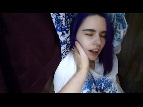 ❤️ Pom kuv tus ntxhais hauv lub txee dai khaub ncaws thiab pab nws cum ❤️ Porno fb ntawm peb